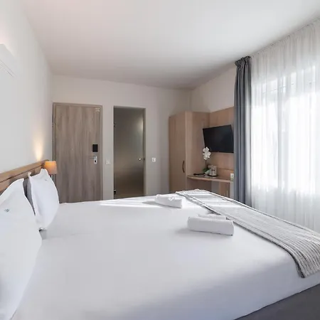 Hotel Eden Grand
