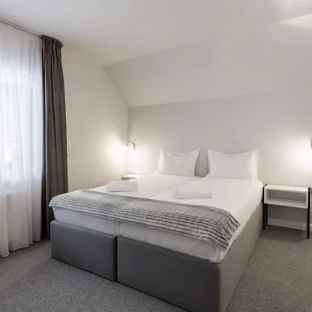 Eden Grand Predeal