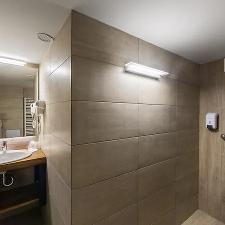 Eden Grand Predeal
