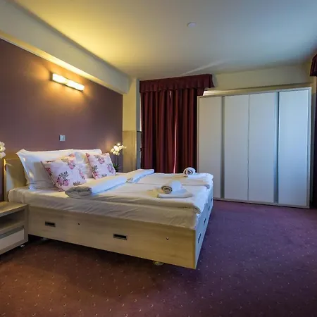 Eden Grand