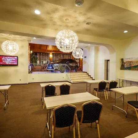 Eden Grand Predeal
